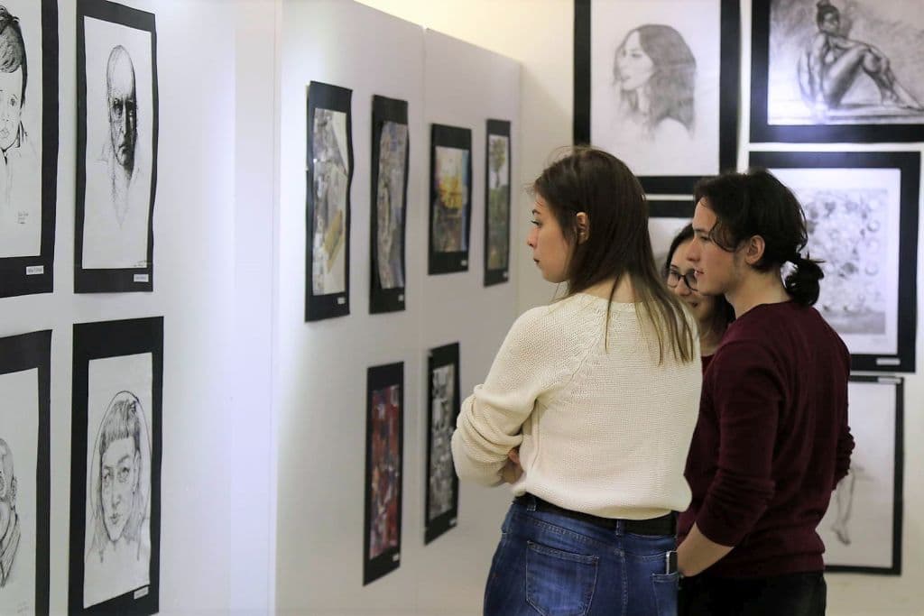 Temel Sanat Eğitimi Sergisi açıldı