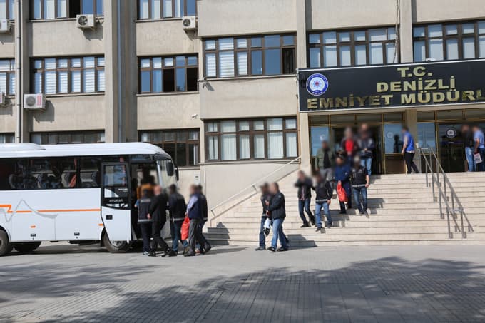 Silahlı çete çökertildi