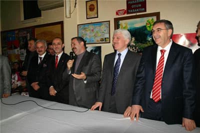 AK Parti'den Coşkulu Açılış