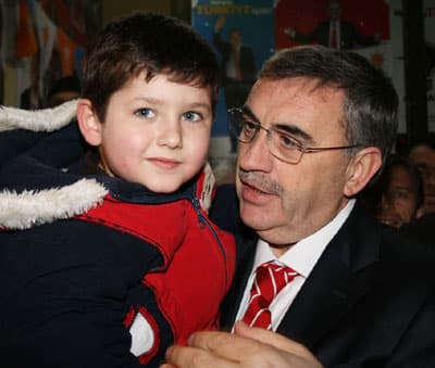 Toçoğlu, Seçim Çalışmalarını Sürdürüyor