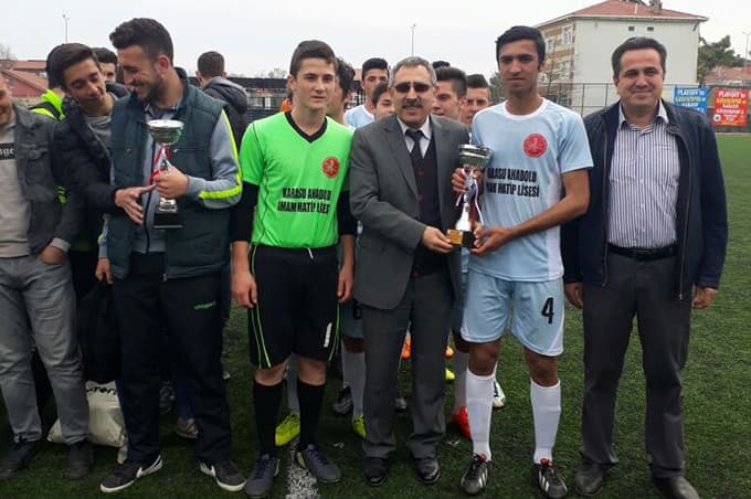 Karasu'da Okul Sporları Şampiyonları belli oldu
