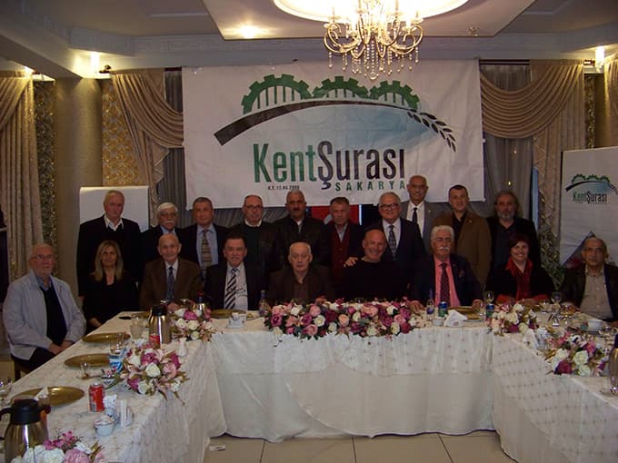 Eski Bakan Taranoğlu, Kent Şurası'na katıldı