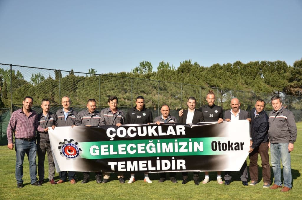 Çocuklar, Sakaryasporlu futbolcularla buluştu