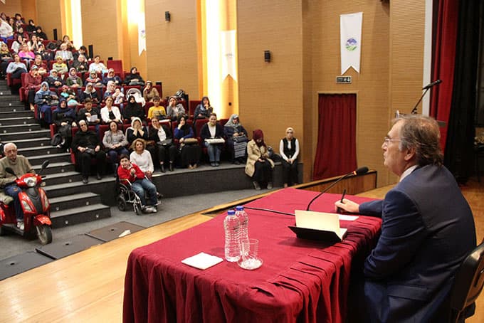 Prof. Dr. İbrahim Saraçoğlu Sakarya'ya geldi