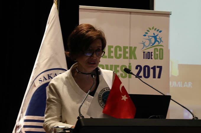 ''Gençleri bir araya getirmeyi amaçlıyoruz''