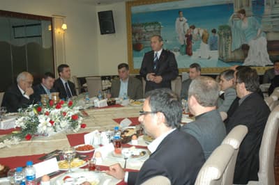"Başkan Adaylarının Geleceğe Yönelik Projeleri Yok"