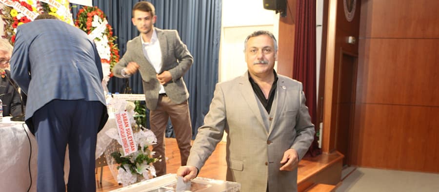 Muhtarlar Derneğinde Başkan Emin Kula Oldu