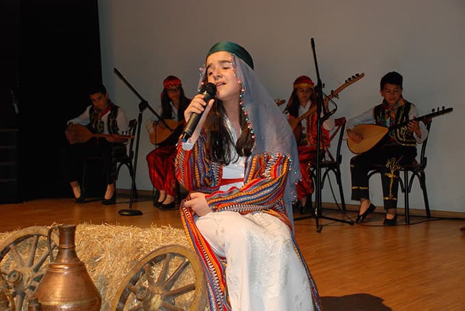 Sakarya Yunus Emre'yi andı