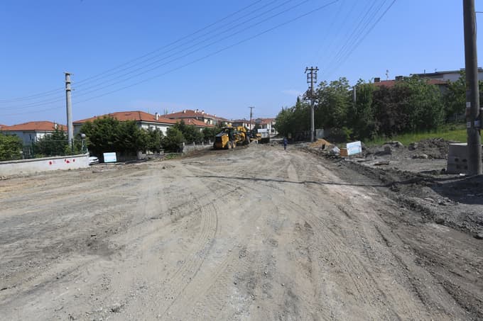Karadere Caddesi'ndeki çalışmalar tamamlanıyor