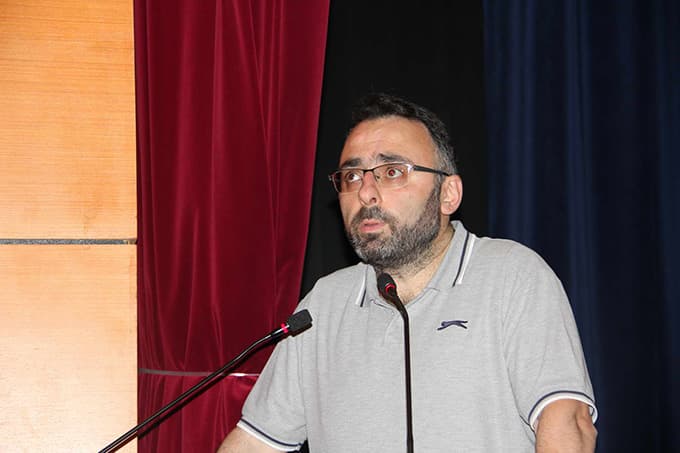 Bu kez diller değil eller konuştu