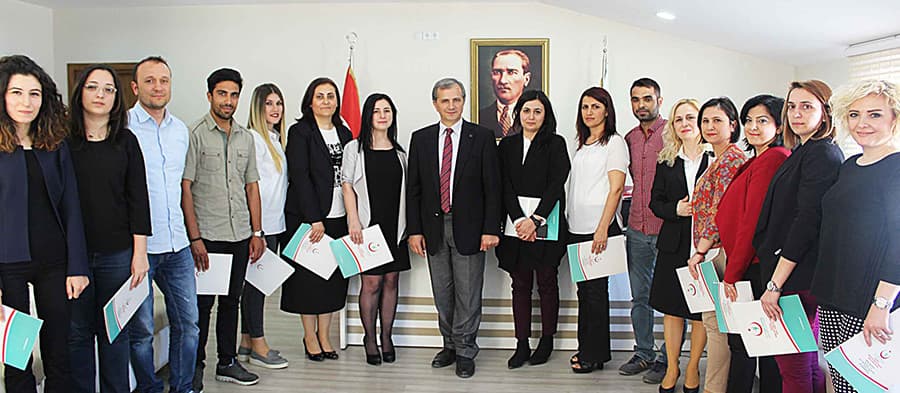 Sağlık profesyonellerine teşekkür belgesi verildi