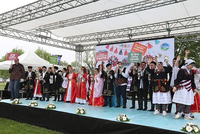 "Hayatı paylaşmaya hiçbir engel yok"