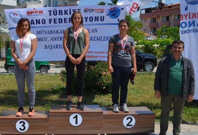 Kanoda Milli Sevinç