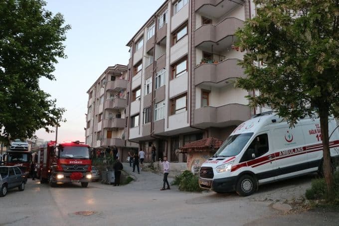 Aspiratörden yangın çıktı, bir kişi...