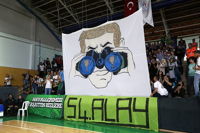 Büyükşehir Basket Şampiyonluğa koşuyor