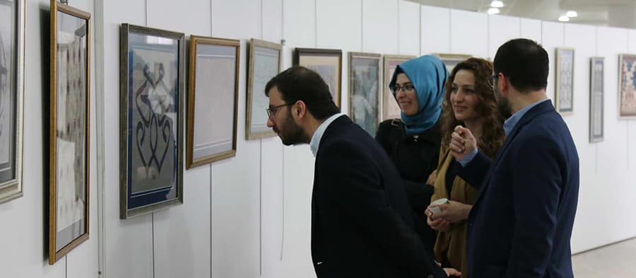 SAÜ'de Ebru Sergisi Açıldı