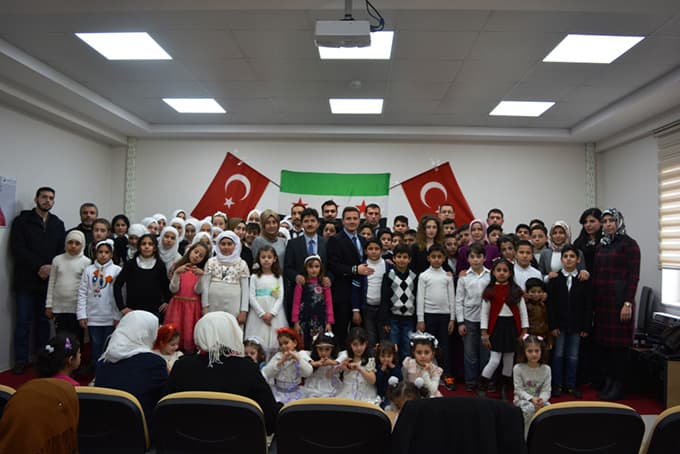 Suriyeli öğrencilerden ülkelerine yardım hazırlığı