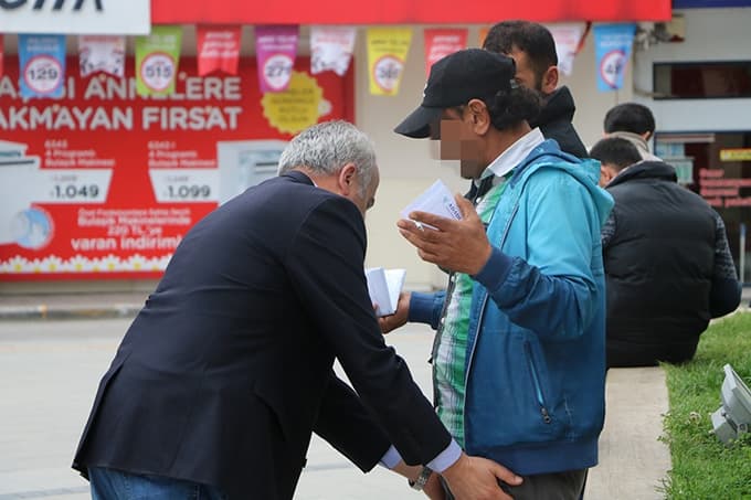 Polis ekiplerinden 'huzurlu sokak' uygulaması