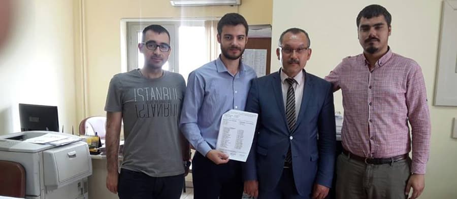 Adapazarı ilçe başkanı mazbatasını aldı