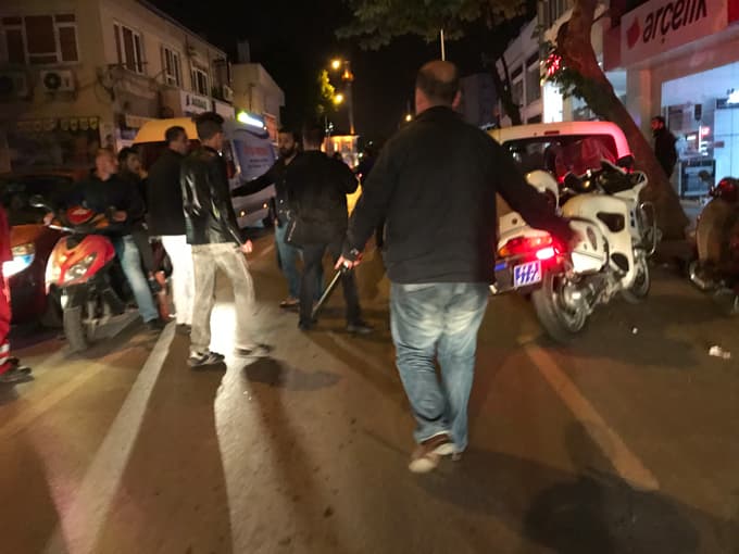 Uzun Çarşı'da alkollü şahıs pompalı tüfekle ateş edince...