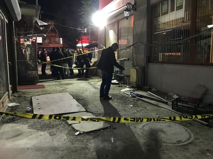 Uzun Çarşı'da alkollü şahıs pompalı tüfekle ateş edince...