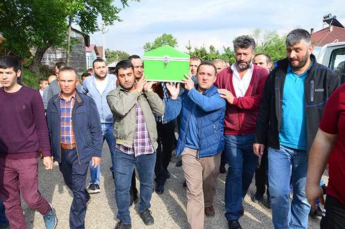 Minik Eymen hayata tutunamadı