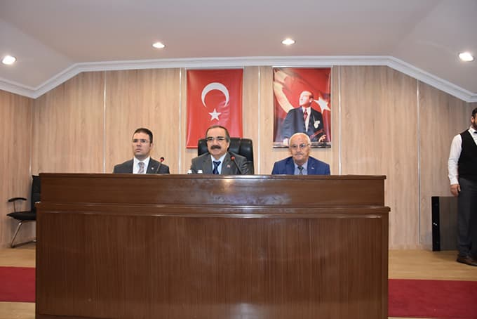 Vali Coş Hendekli muhtarları dinledi