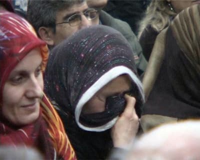 Şehitler Gecesi'nde Gözyaşları Sel Oldu