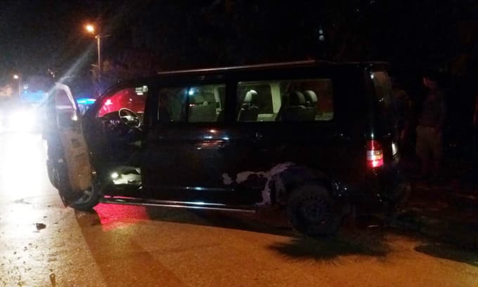 Antrenmandan dönen çocukları taşıyan minibüs kaza yaptı