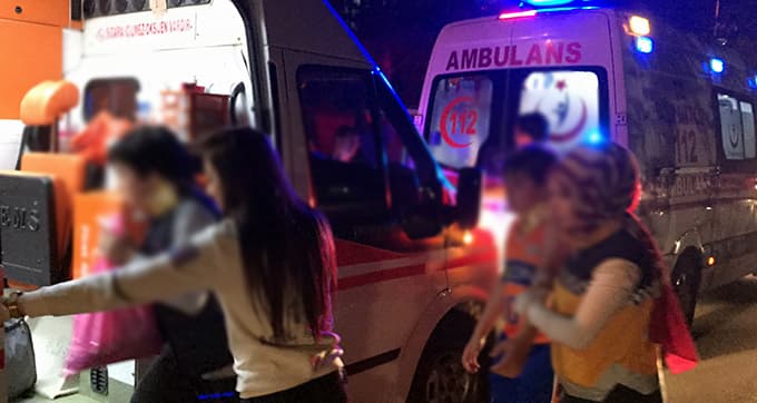 Antrenmandan dönen çocukları taşıyan minibüs kaza yaptı