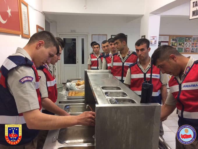 Sakarya Jandarma Komutanlığı'nın ramazan sevinci