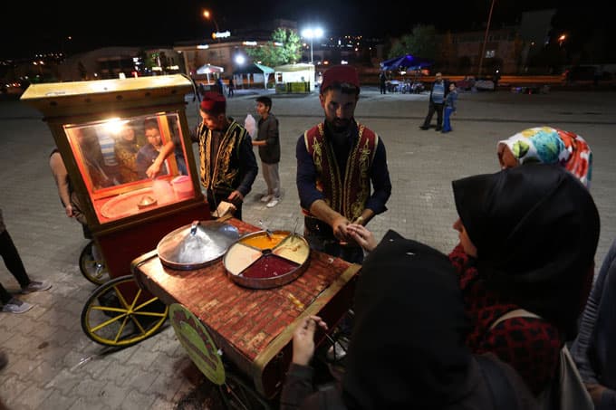 11 Ayın Sultanı, Serdivan'da coşkuyla karşılandı