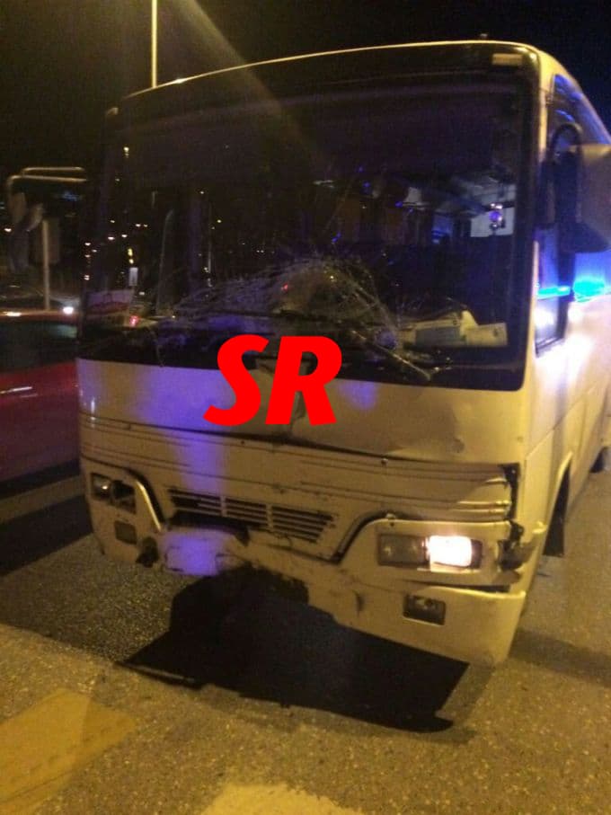 İşçi servisi, pikapa çarptı: 4 yaralı!