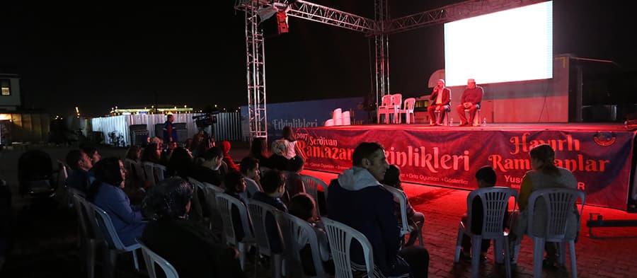 Perşembe Gecesi Eller Şehitlerimiz İçin Açıldı