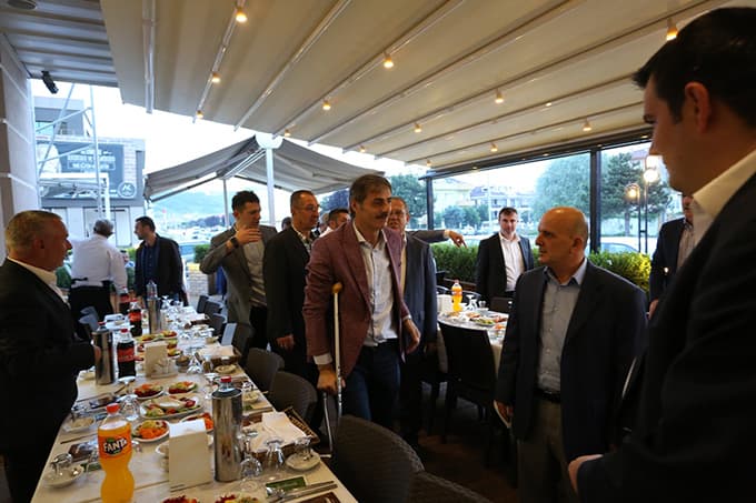 Yusuf  Alemdar, meclis üyeleriyle iftar sofrasında buluştu