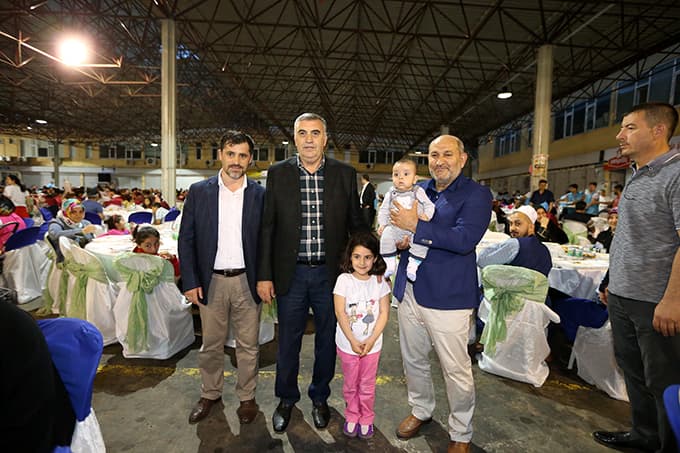 Binlerce kişi oruç açmak için Hendek'te buluştu