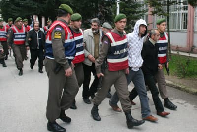 Cezaevlerine Uyuşturucu Sokan Şebekeye Darbe