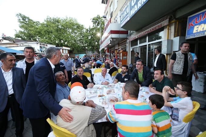 Binlerce Geyveli iftarda buluştu