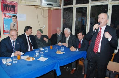 MHP&#8217;nin Dağdibi Toplantısında İzdiham Yaşandı