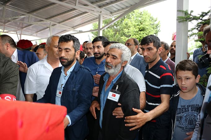 Sakarya şehidini uğurladı