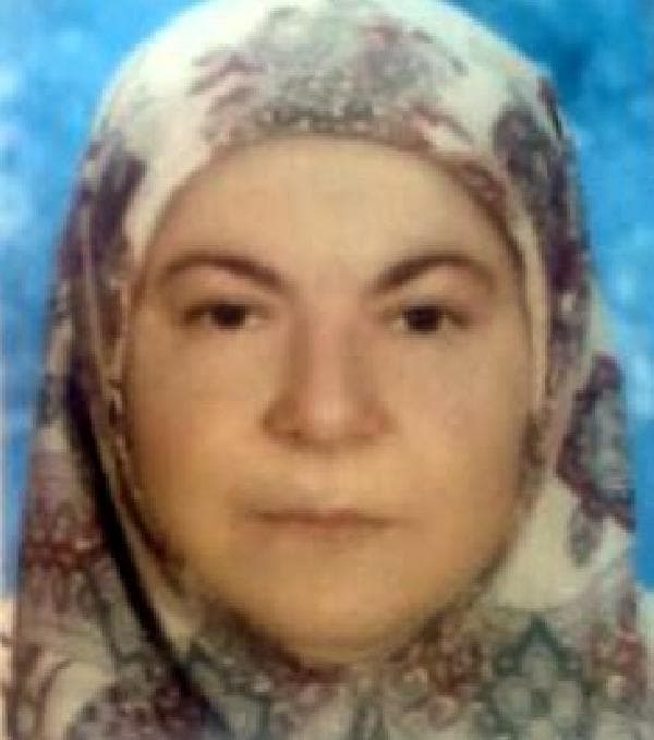 Otomobil bariyerlere çarptı: 1 ölü, 4 yaralı