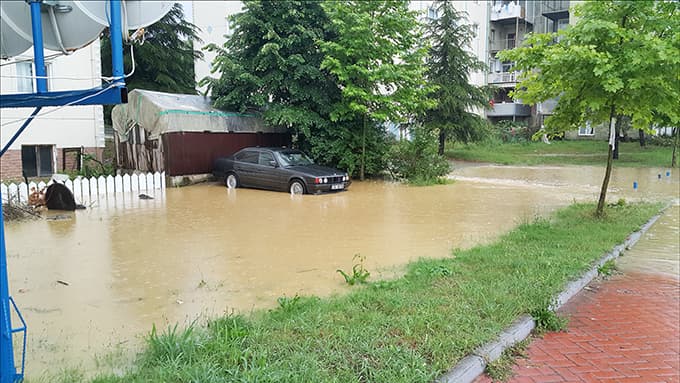Yağış, Ferizli'yi de olumsuz etkiledi
