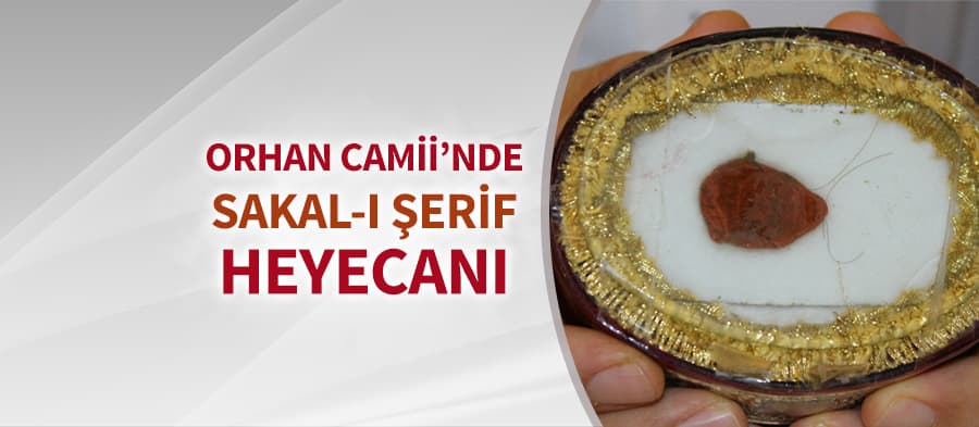 Yüzlerce kişi Sakal-ı Şerif'i görmek için sıraya girdi
