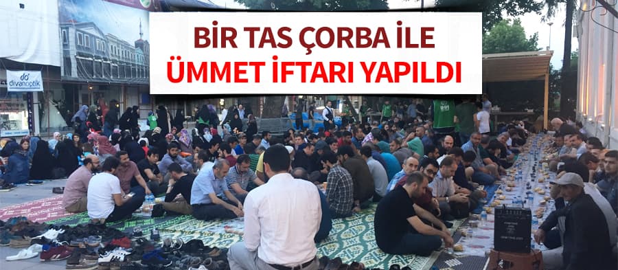 Orhan Camii avlusunda Ümmet İftarı yapıldı