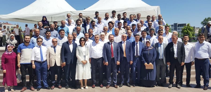 AK Parti Adapazarı teşkilatının bayramlaşma coşkusu 
