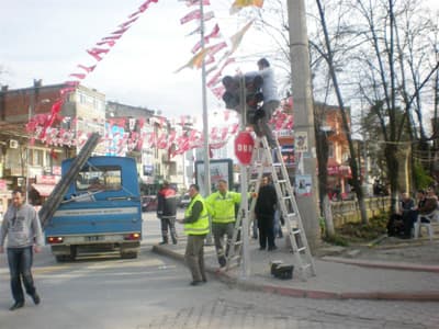 Akyazılı İnsanlar Bıçak Sırtında Yaşıyor
