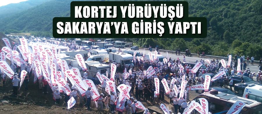 Kortej yürüyüşünde Sakarya'ya giriş yapıldı