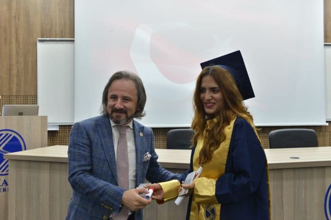 Hukuk Fakültesi, mezunlarını uğurladı