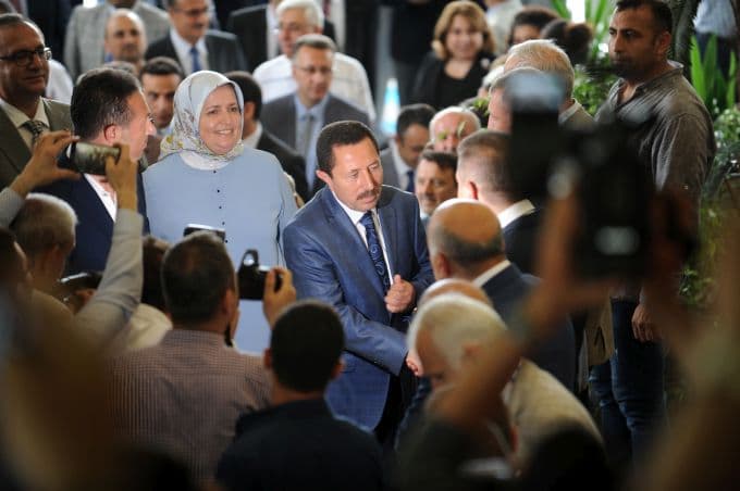 Yeni valimiz göreve başladı