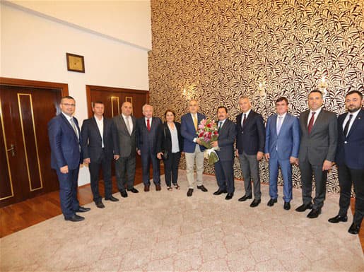 SATSO'dan Vali Balkanlıoğlu'na hayırlı olsun ziyareti